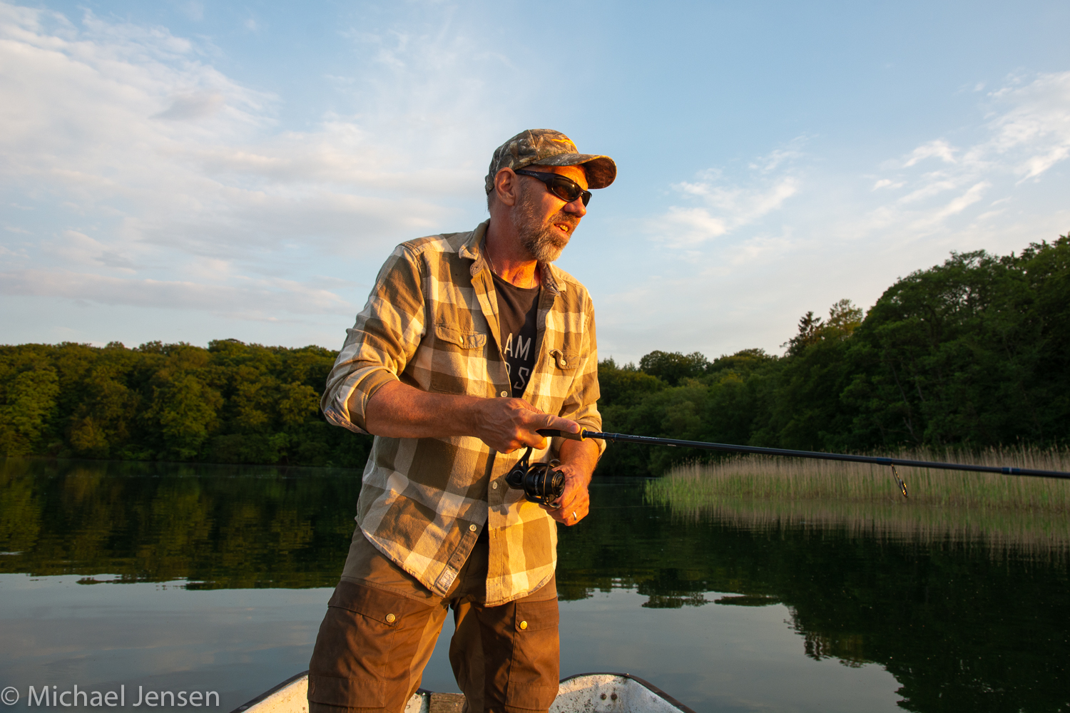 5 Reasons You Need to Use Feathered Bucktail Jigs - Wired2Fish