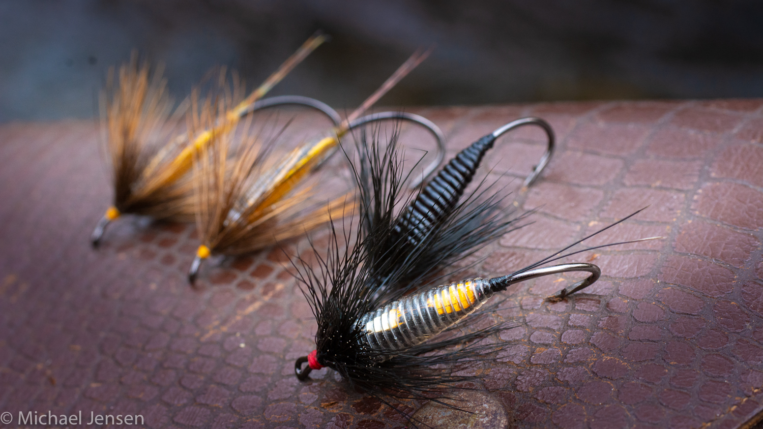 Plastic Fly Rattles - Fly Rattles for Tying Flies